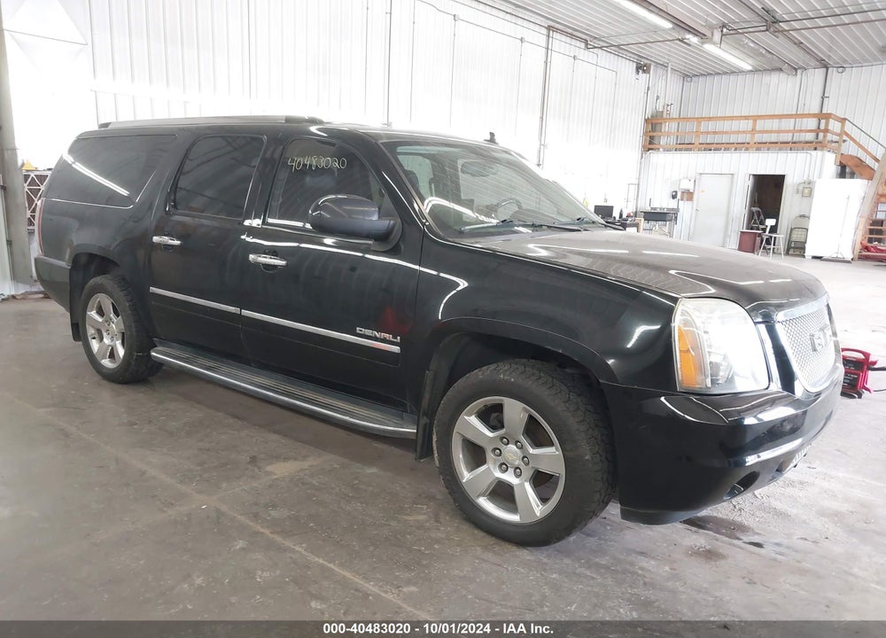 2011 GMC YUKON XL 1500 DENALI VIN: 1GKS2MEF0BR279508