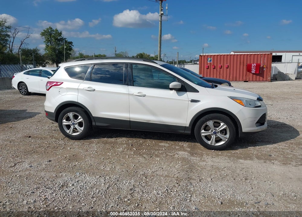 2015 FORD ESCAPE SE VIN: 1FMCU9G97FUA70571