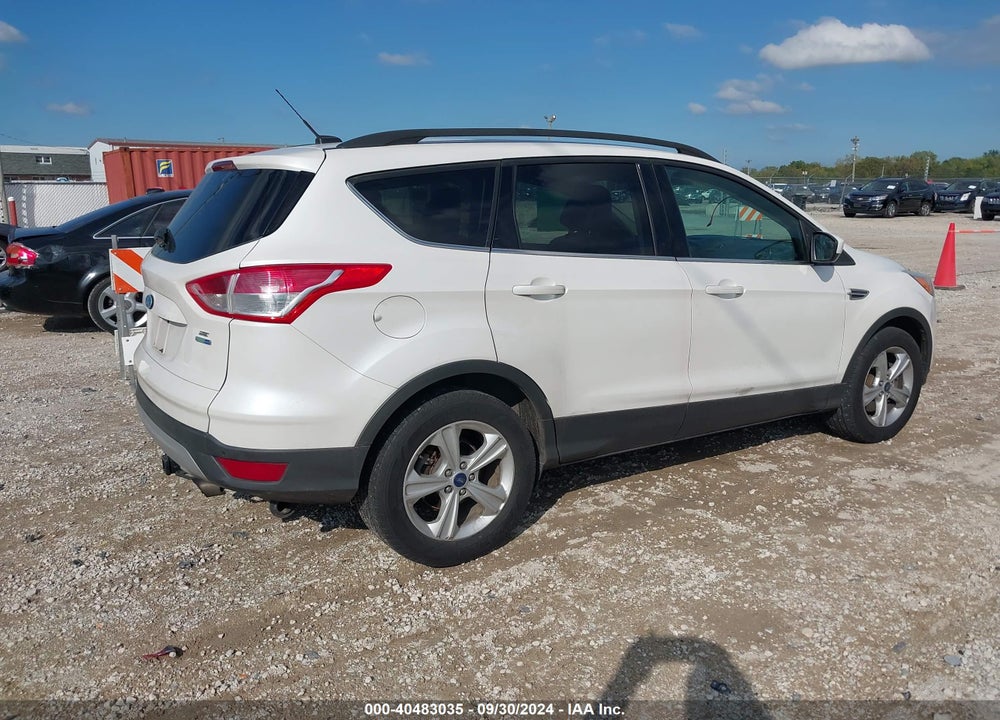 2015 FORD ESCAPE SE VIN: 1FMCU9G97FUA70571