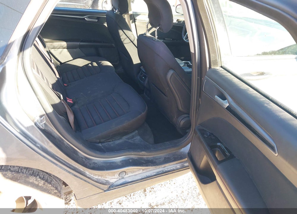 2014 FORD FUSION SE VIN: 1FA6P0H73E5371712