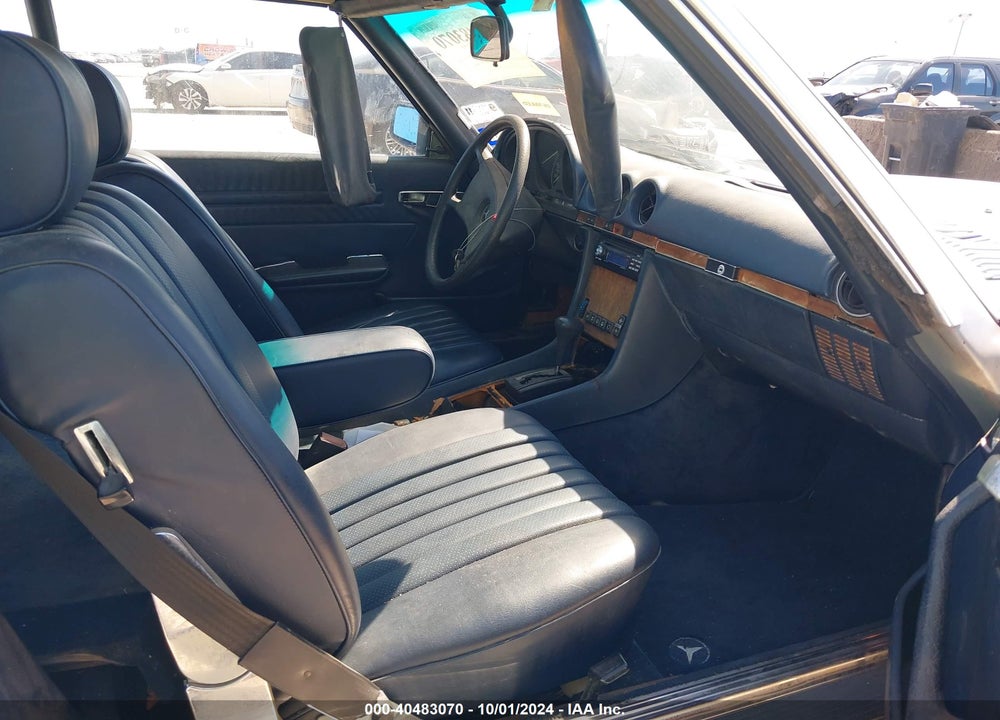 1984 MERCEDES-BENZ 380 SL VIN: WDBBA45A1EA006758