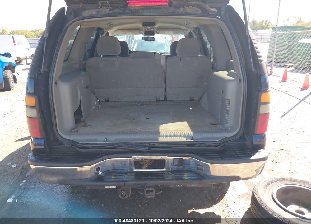 2004 CHEVROLET TAHOE LS VIN: 1GNEC13V64R235389