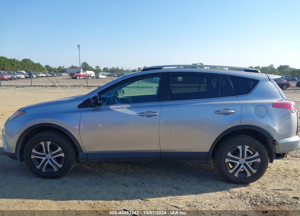 2017 TOYOTA RAV4 LE VIN: 2T3BFREVXHW559109