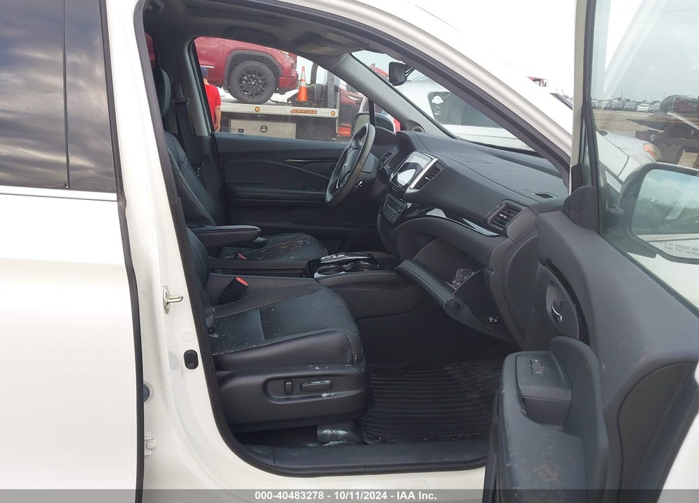 2017 HONDA PILOT ELITE VIN: 5FNYF6H05HB036787