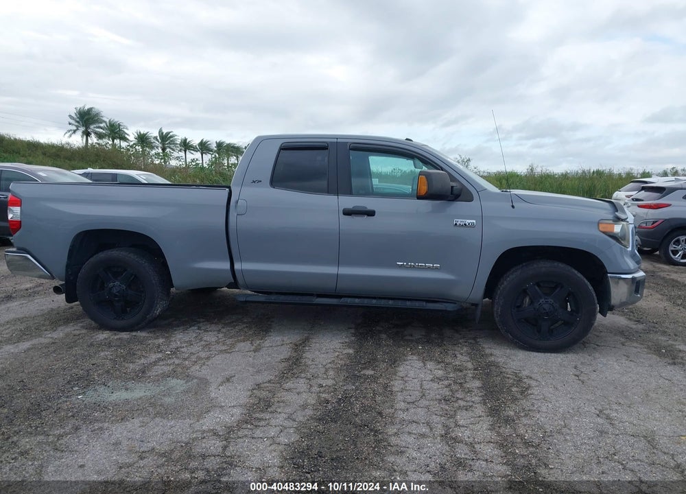 2018 TOYOTA TUNDRA SR5 5.7L V8 VIN: 5TFRY5F10JX238324