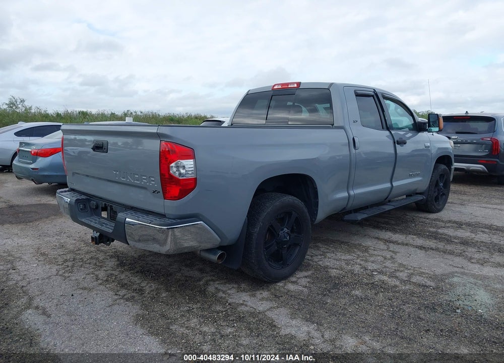 2018 TOYOTA TUNDRA SR5 5.7L V8 VIN: 5TFRY5F10JX238324