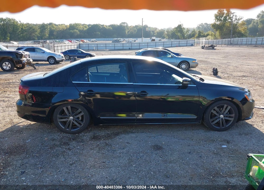 2018 VOLKSWAGEN JETTA 1.8T SEL VIN: 3VWL17AJXJM212605