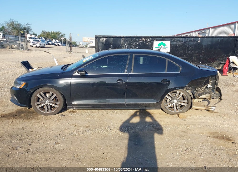 2018 VOLKSWAGEN JETTA 1.8T SEL VIN: 3VWL17AJXJM212605