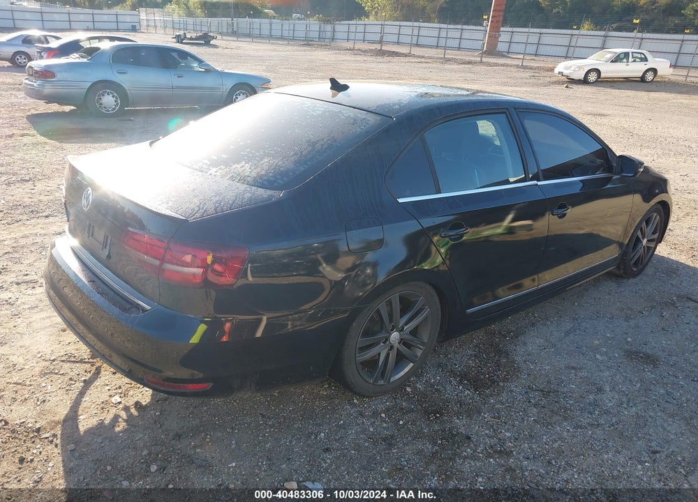 2018 VOLKSWAGEN JETTA 1.8T SEL VIN: 3VWL17AJXJM212605