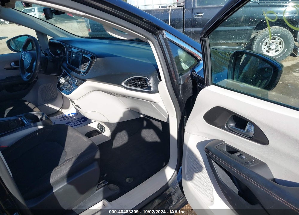 2020 CHRYSLER PACIFICA TOURING VIN: 2C4RC1FG3LR158934