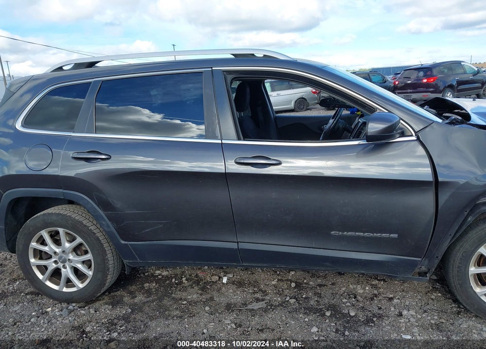 2016 JEEP CHEROKEE LATITUDE VIN: 1C4PJMCB6GW183220