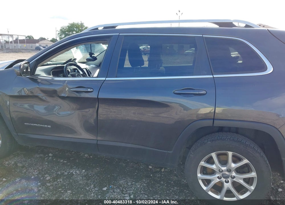 2016 JEEP CHEROKEE LATITUDE VIN: 1C4PJMCB6GW183220