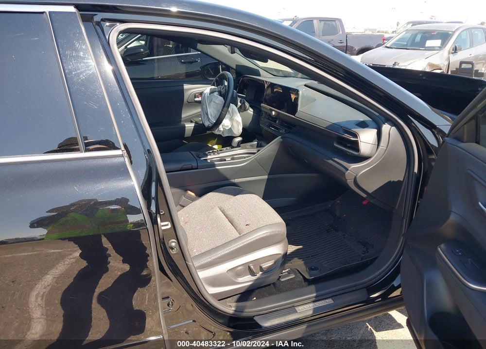 2023 TOYOTA CROWN XLE VIN: JTDAAAAF3P3007463