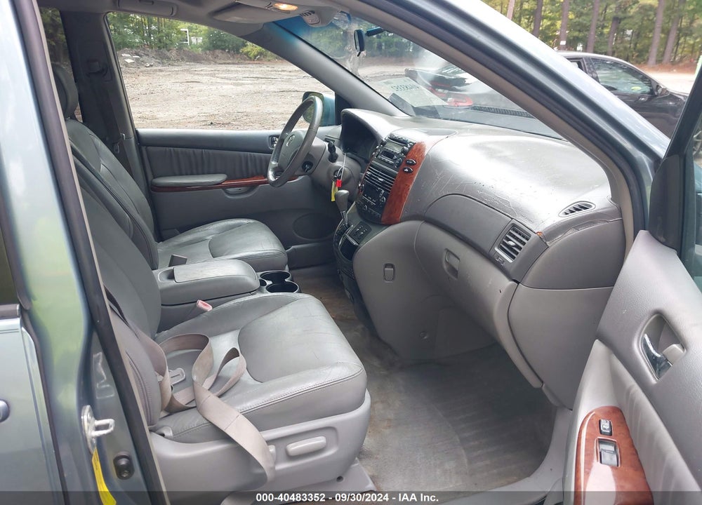 2005 TOYOTA SIENNA XLE VIN: 5TDZA22C15S370191