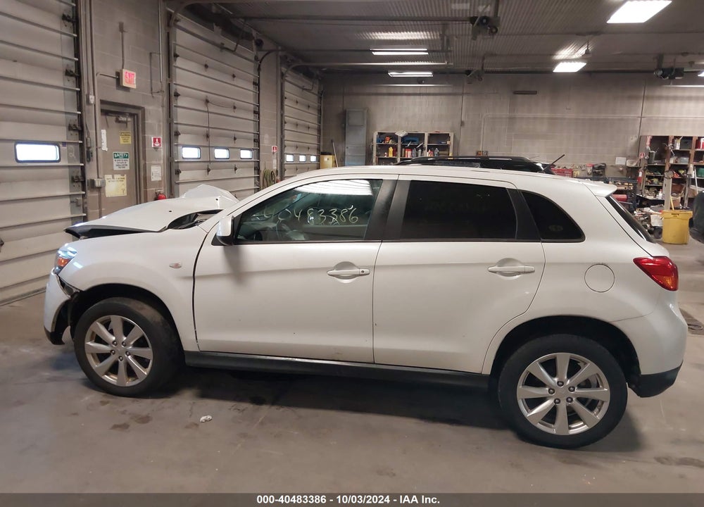 2015 MITSUBISHI OUTLANDER SPORT ES VIN: 4A4AR3AU2FE007470