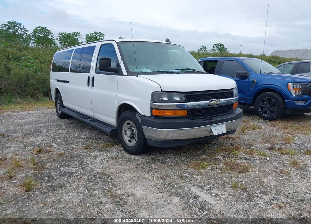 2017 CHEVROLET EXPRESS 3500 LT VIN: 1GAZGPFG8H1243893