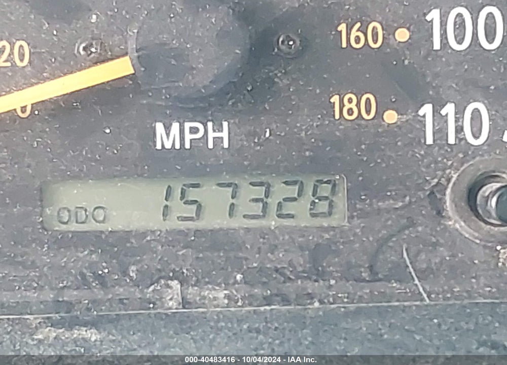 2000 TOYOTA TUNDRA SR5 V8 VIN: 5TBBT4414YS049407