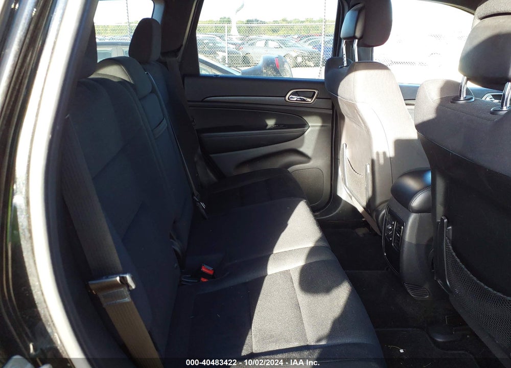 2015 JEEP GRAND CHEROKEE LAREDO VIN: 1C4RJFAG0FC818712