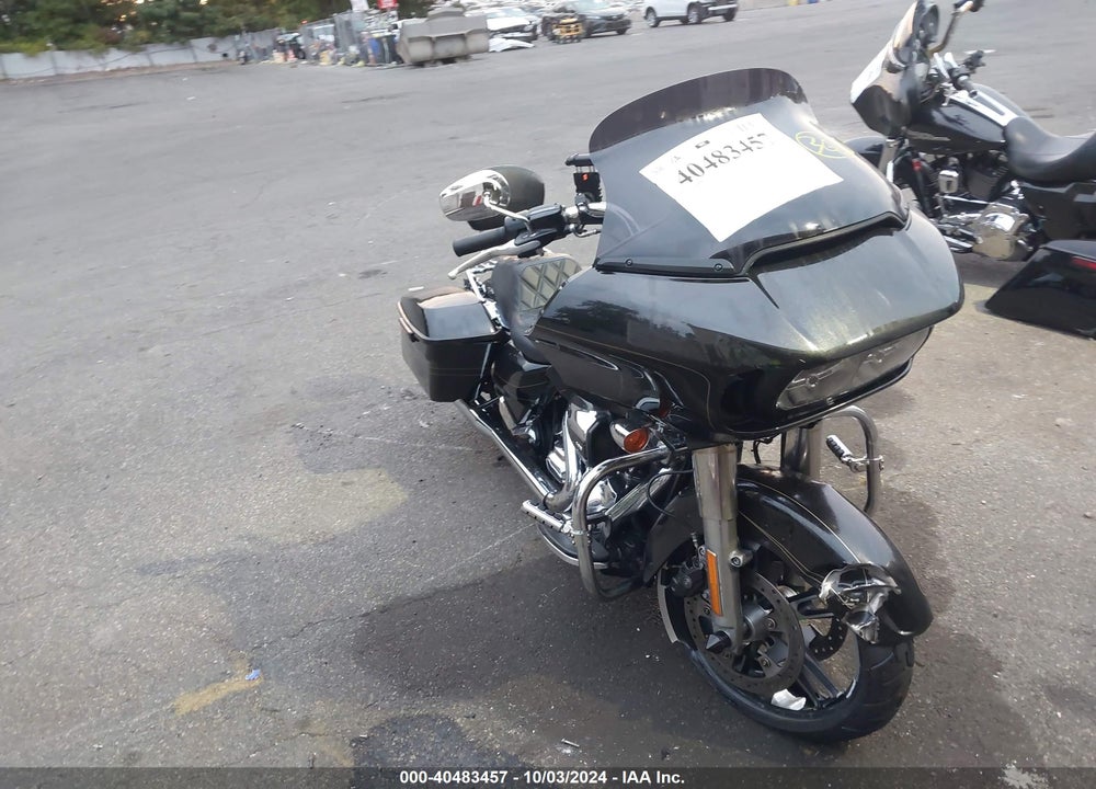 2016 HARLEY-DAVIDSON FLTRXS ROAD GLIDE SPECIAL VIN: 1HD1KTM19GB621897