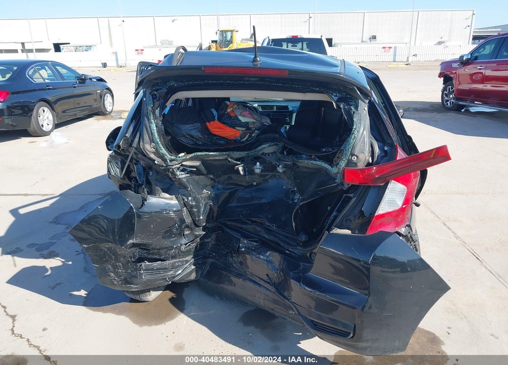 2019 HONDA FIT LX VIN: 3HGGK5H42KM729549