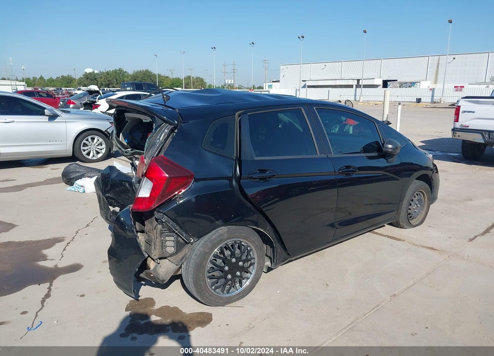 2019 HONDA FIT LX VIN: 3HGGK5H42KM729549
