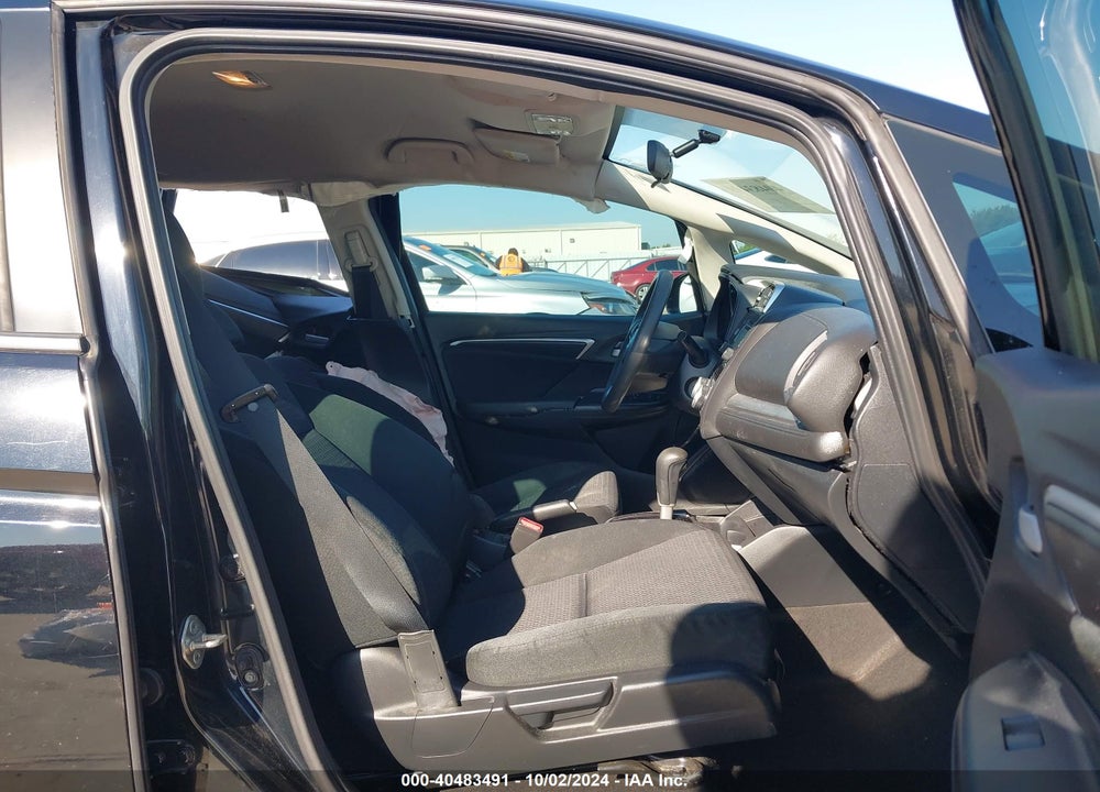 2019 HONDA FIT LX VIN: 3HGGK5H42KM729549