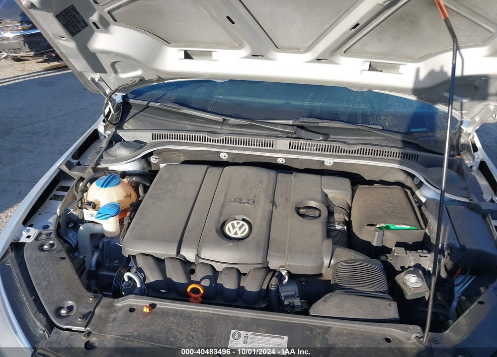 2011 VOLKSWAGEN JETTA 2.5L SE VIN: 3VWDZ7AJ7BM318279