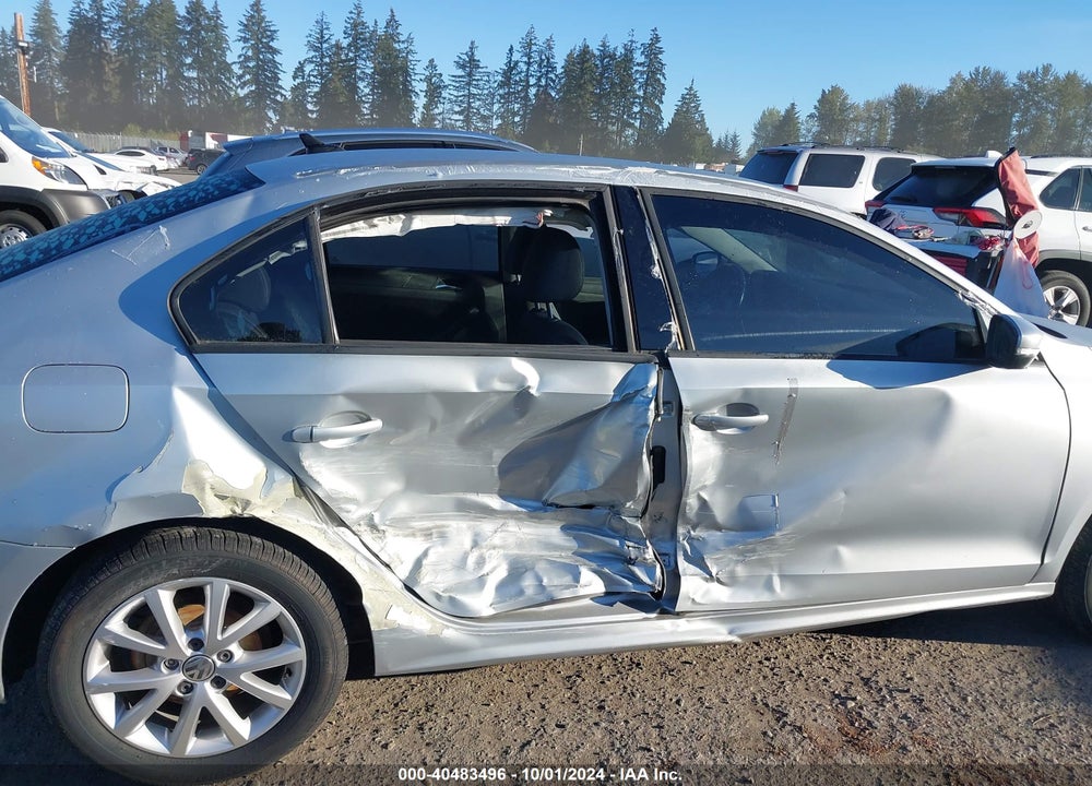 2011 VOLKSWAGEN JETTA 2.5L SE VIN: 3VWDZ7AJ7BM318279
