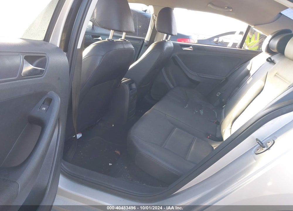 2011 VOLKSWAGEN JETTA 2.5L SE VIN: 3VWDZ7AJ7BM318279