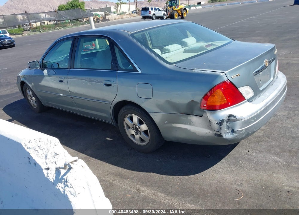 2000 TOYOTA AVALON XL VIN: 4T1BF28B1YU092325