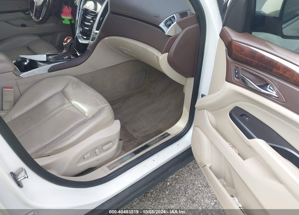 2013 CADILLAC SRX LUXURY COLLECTION VIN: 3GYFNCE37DS597110