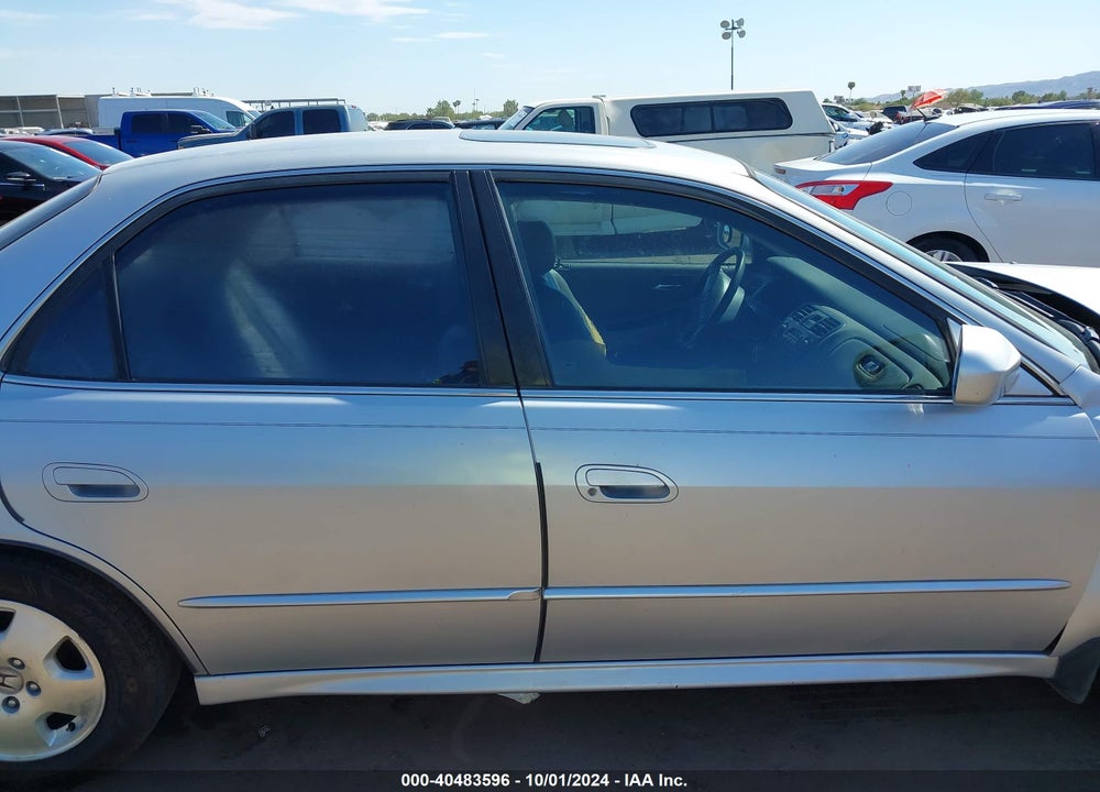 2002 HONDA ACCORD 3.0 EX VIN: 1HGCG16522A065111