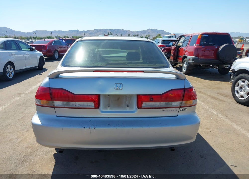 2002 HONDA ACCORD 3.0 EX VIN: 1HGCG16522A065111