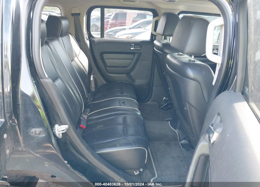 2007 HUMMER H3 SUV VIN: 5GTDN13E778231045
