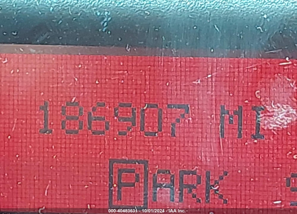 2006 PONTIAC GRAND PRIX VIN: 2G2WP552X61170607