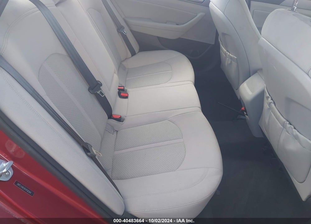 2015 HYUNDAI SONATA SE VIN: 5NPE24AF6FH158364