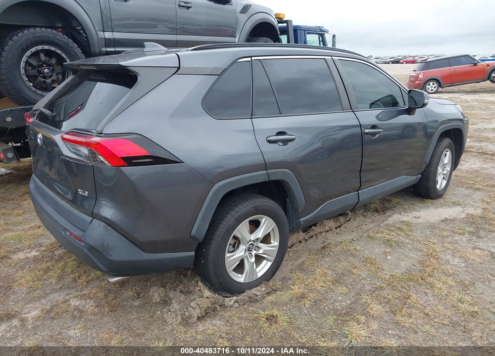 2020 TOYOTA RAV4 XLE VIN: 2T3W1RFVXLW092541