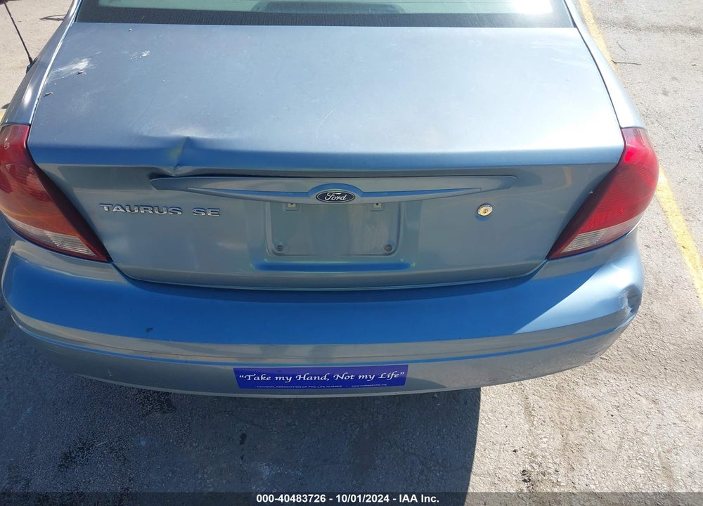 2005 FORD TAURUS SE VIN: 1FAFP53U85A268187