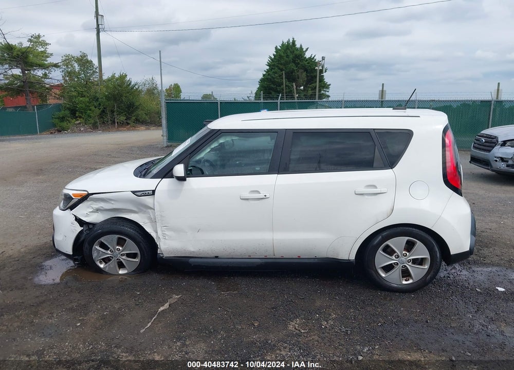 2015 KIA SOUL VIN: KNDJN2A2XF7181996