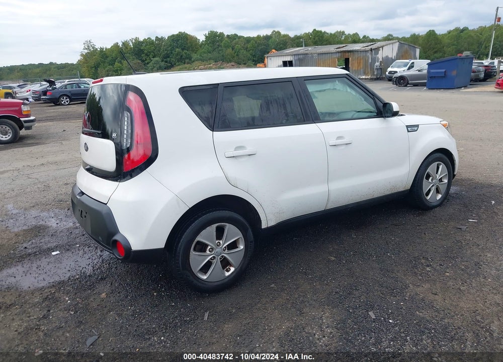2015 KIA SOUL VIN: KNDJN2A2XF7181996