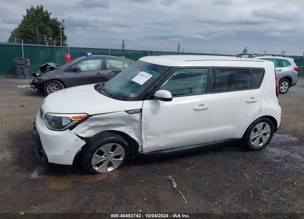 2015 KIA SOUL VIN: KNDJN2A2XF7181996