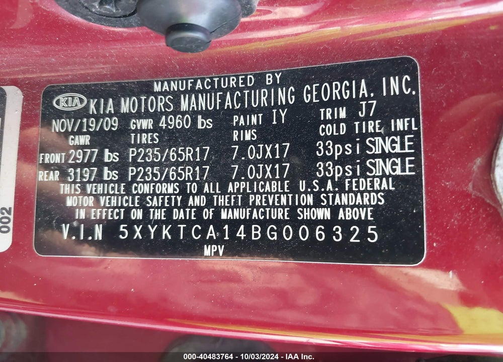 2011 KIA SORENTO LX VIN: 5XYKTCA14BG006325