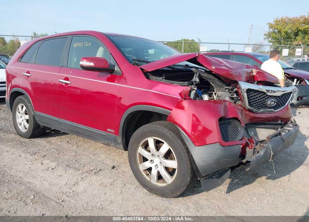 2011 KIA SORENTO LX VIN: 5XYKTCA14BG006325