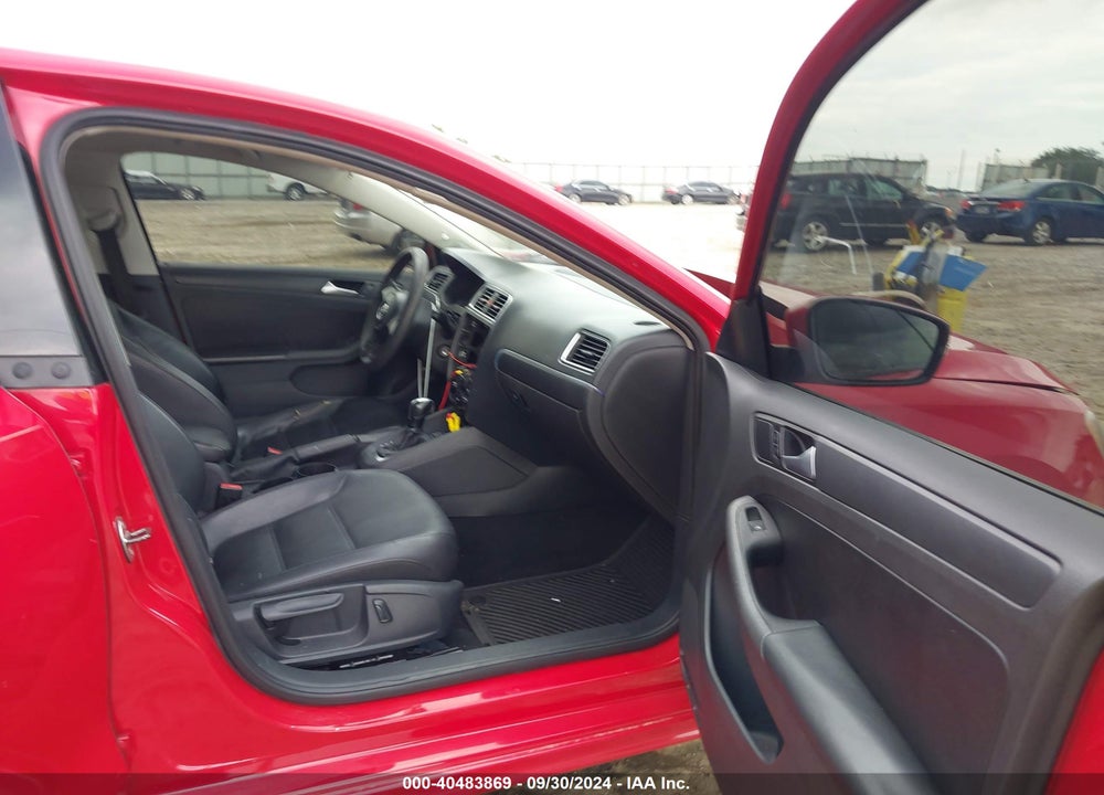 2014 VOLKSWAGEN JETTA 1.8T SE VIN: 3VWD17AJ7EM367574