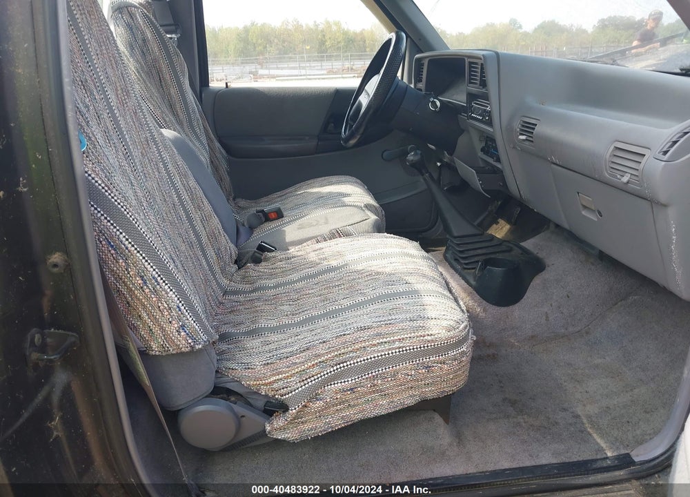 1993 FORD RANGER VIN: 1FTCR10A2PUD49195