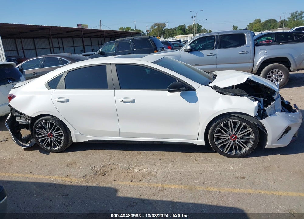 2024 KIA FORTE GT VIN: 3KPF44AC3RE707905