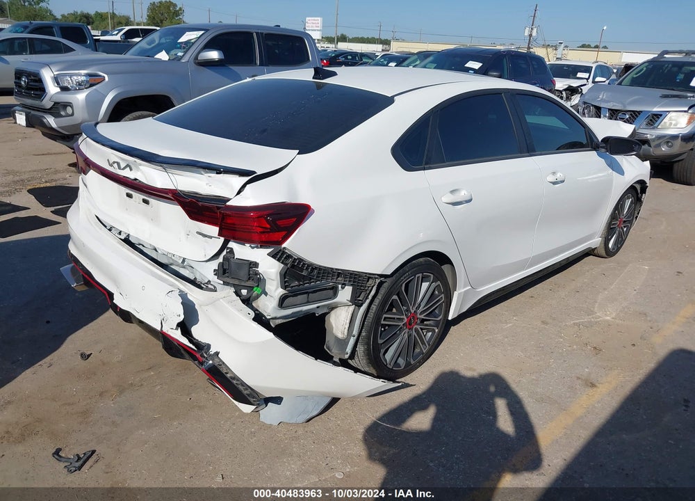 2024 KIA FORTE GT VIN: 3KPF44AC3RE707905