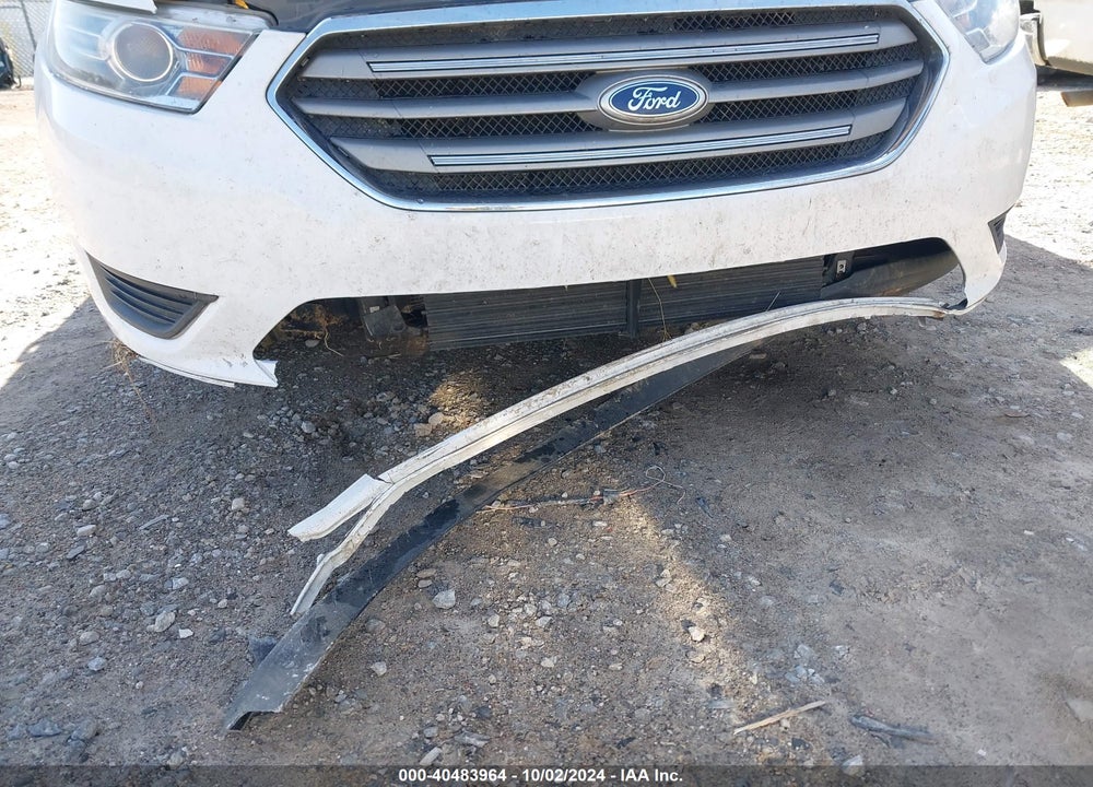 2015 FORD TAURUS SE VIN: 1FAHP2D8XFG200237