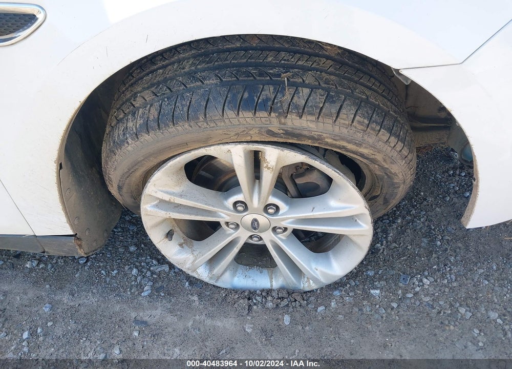 2015 FORD TAURUS SE VIN: 1FAHP2D8XFG200237