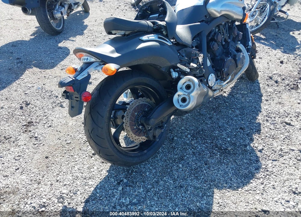 2012 YAMAHA VMX17 VIN: JYAVP29E2CA002161
